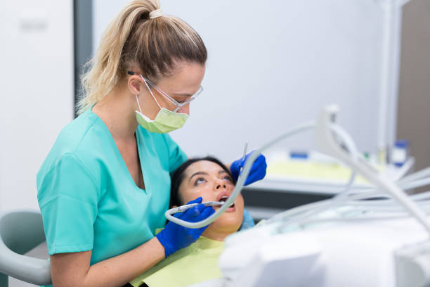 Best Weekend Emergency Dentist in Wilton Center, CT